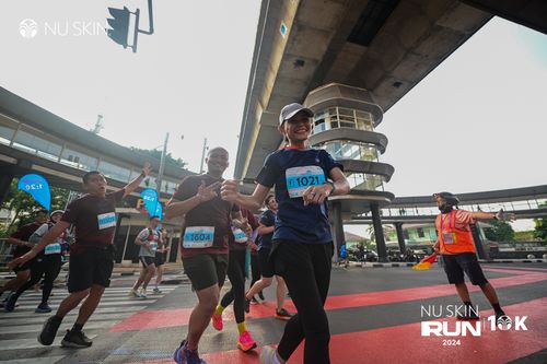 Race photo from Nu Skin Run 10K
