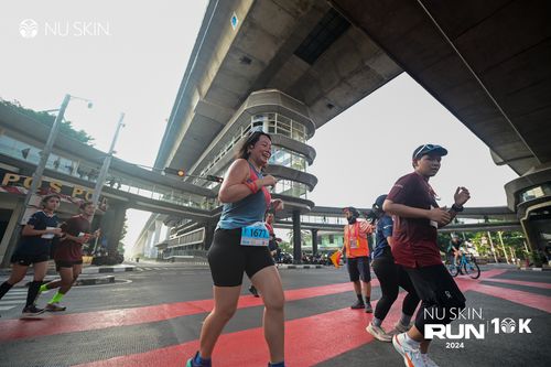 Race photo from Nu Skin Run 10K