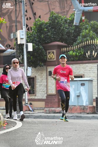 Race photo from Smartfren Run 2025 