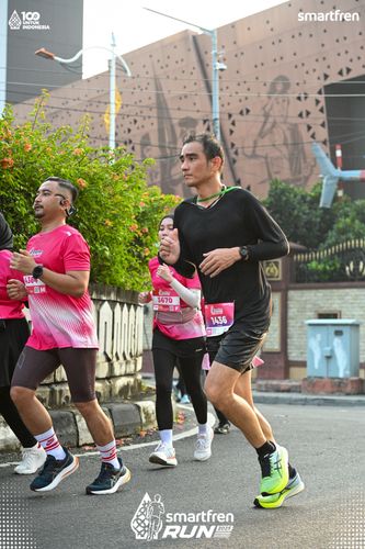 Race photo from Smartfren Run 2025 