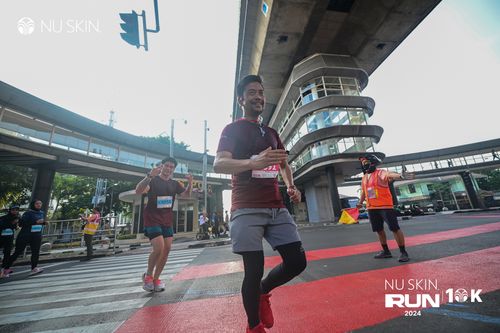 Race photo from Nu Skin Run 10K