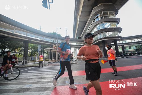 Race photo from Nu Skin Run 10K