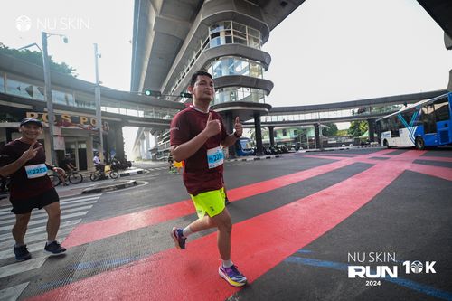 Race photo from Nu Skin Run 10K