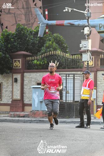 Race photo from Smartfren Run 2025 
