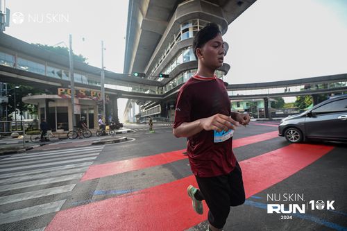 Race photo from Nu Skin Run 10K