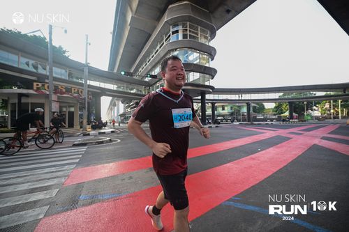 Race photo from Nu Skin Run 10K