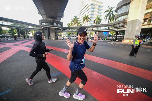 Race photo from Nu Skin Run 10K