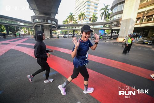 Race photo from Nu Skin Run 10K