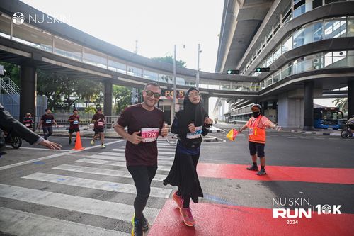Race photo from Nu Skin Run 10K