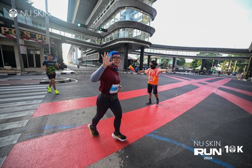 Race photo from Nu Skin Run 10K