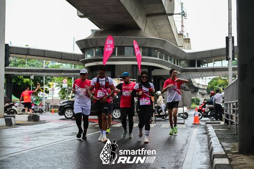 Race photo from Smartfren Run 2024