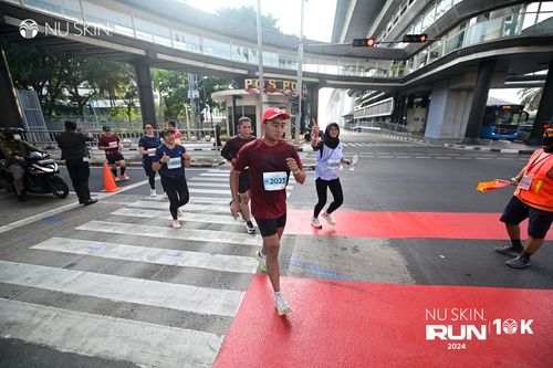 Race photo from Nu Skin Run 10K