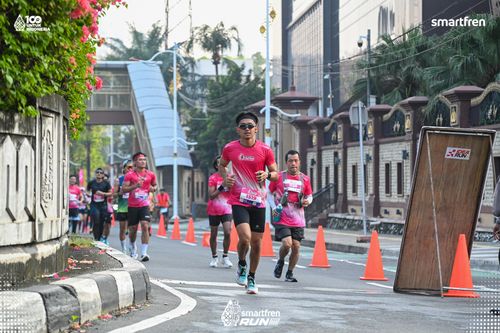 Race photo from Smartfren Run 2025 
