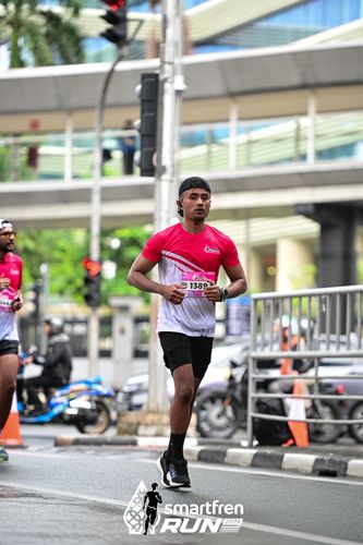 Race photo from Smartfren Run 2024