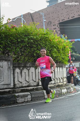 Race photo from Smartfren Run 2025 