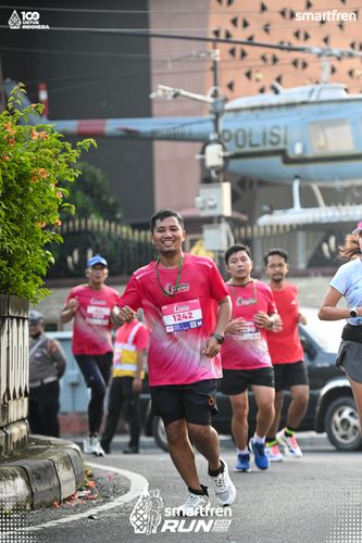 Race photo from Smartfren Run 2025 