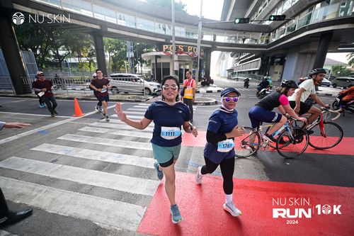 Race photo from Nu Skin Run 10K
