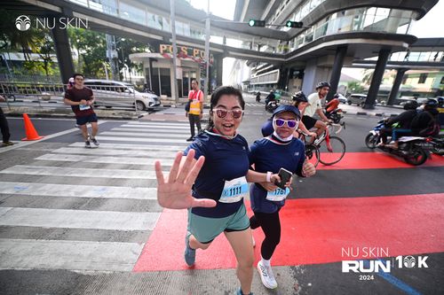 Race photo from Nu Skin Run 10K