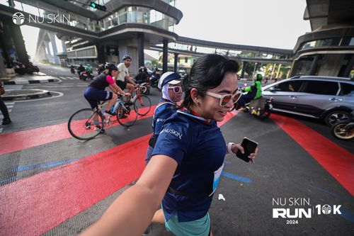 Race photo from Nu Skin Run 10K