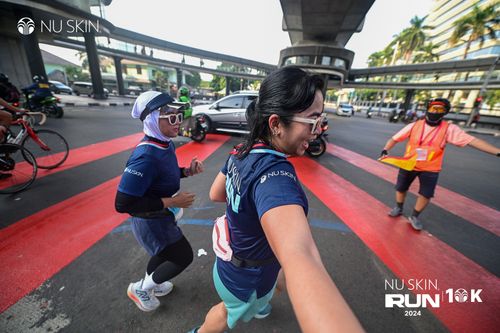 Race photo from Nu Skin Run 10K