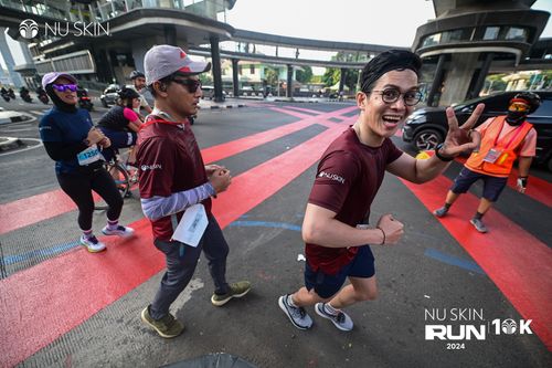 Race photo from Nu Skin Run 10K