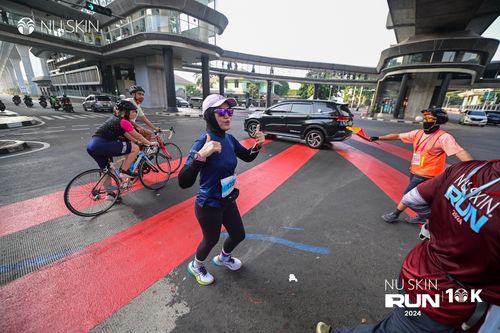 Race photo from Nu Skin Run 10K