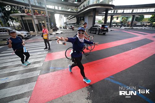 Race photo from Nu Skin Run 10K