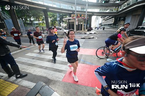 Race photo from Nu Skin Run 10K