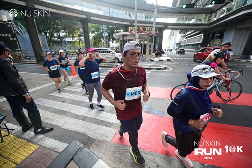 Race photo from Nu Skin Run 10K