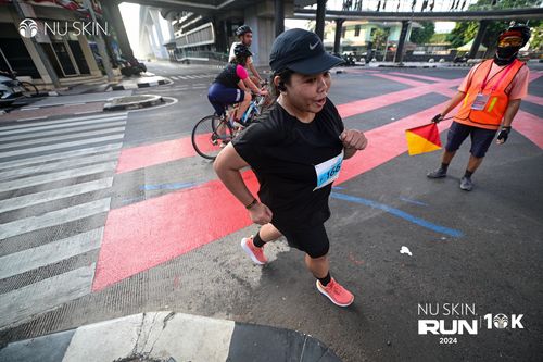 Race photo from Nu Skin Run 10K