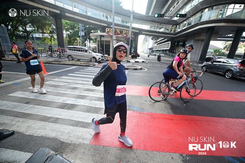 Race photo from Nu Skin Run 10K