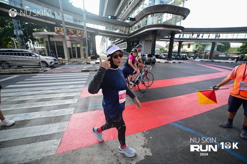 Race photo from Nu Skin Run 10K