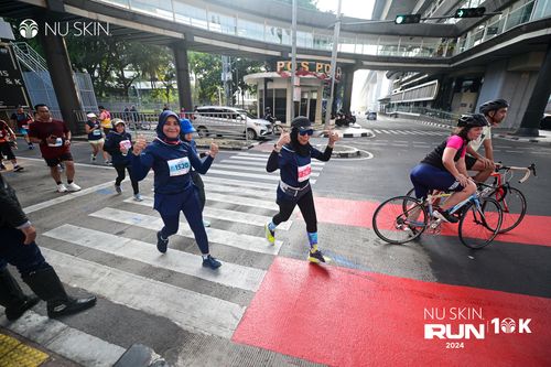 Race photo from Nu Skin Run 10K