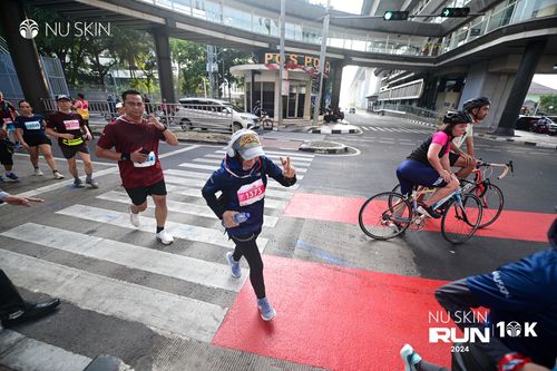 Race photo from Nu Skin Run 10K