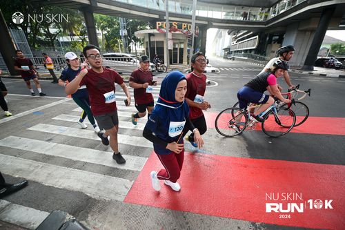 Race photo from Nu Skin Run 10K