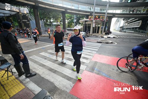 Race photo from Nu Skin Run 10K