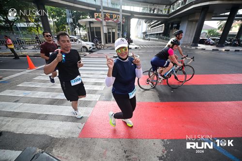 Race photo from Nu Skin Run 10K