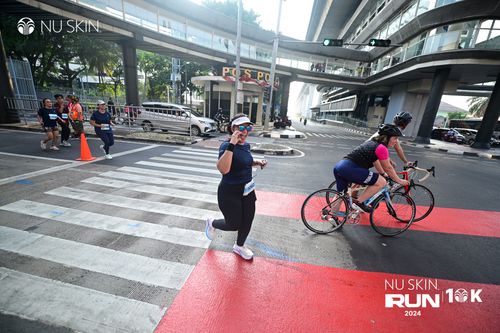 Race photo from Nu Skin Run 10K
