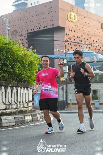 Race photo from Smartfren Run 2025 