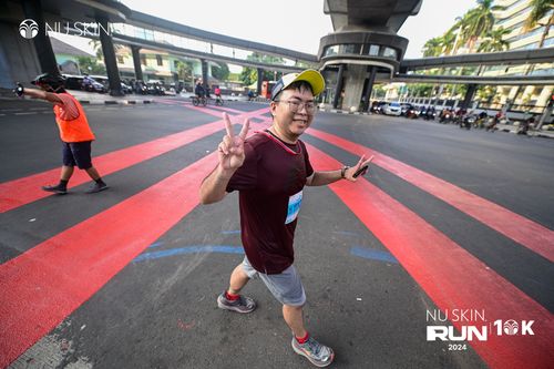 Race photo from Nu Skin Run 10K