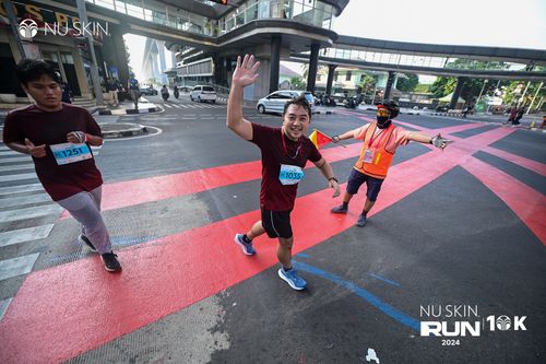 Race photo from Nu Skin Run 10K