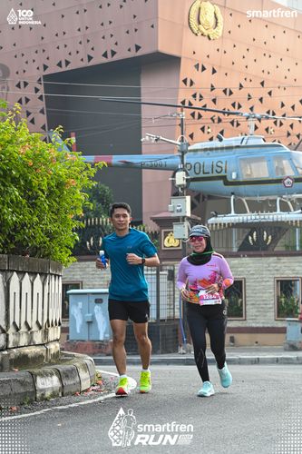 Race photo from Smartfren Run 2025 