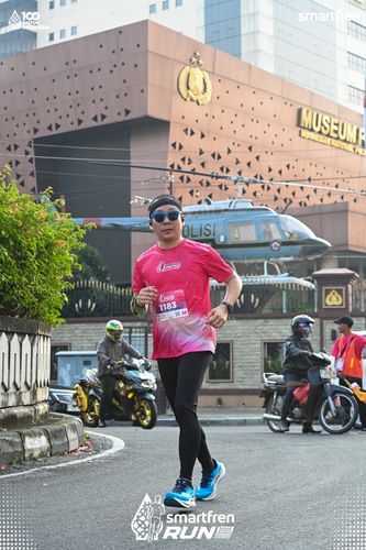 Race photo from Smartfren Run 2025 
