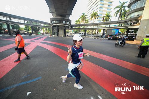 Race photo from Nu Skin Run 10K