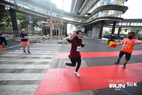 Race photo from Nu Skin Run 10K