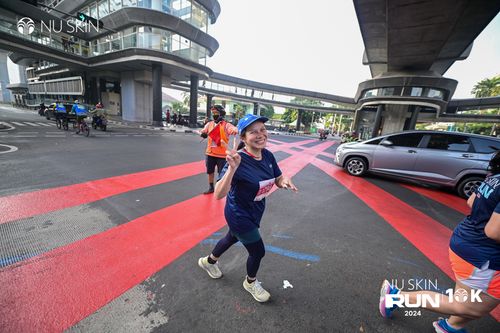 Race photo from Nu Skin Run 10K