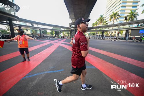 Race photo from Nu Skin Run 10K