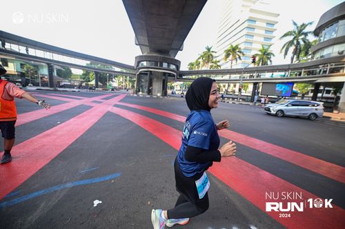 Race photo from Nu Skin Run 10K