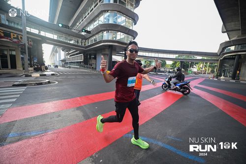 Race photo from Nu Skin Run 10K