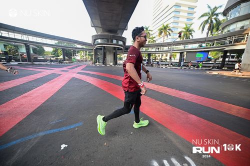 Race photo from Nu Skin Run 10K